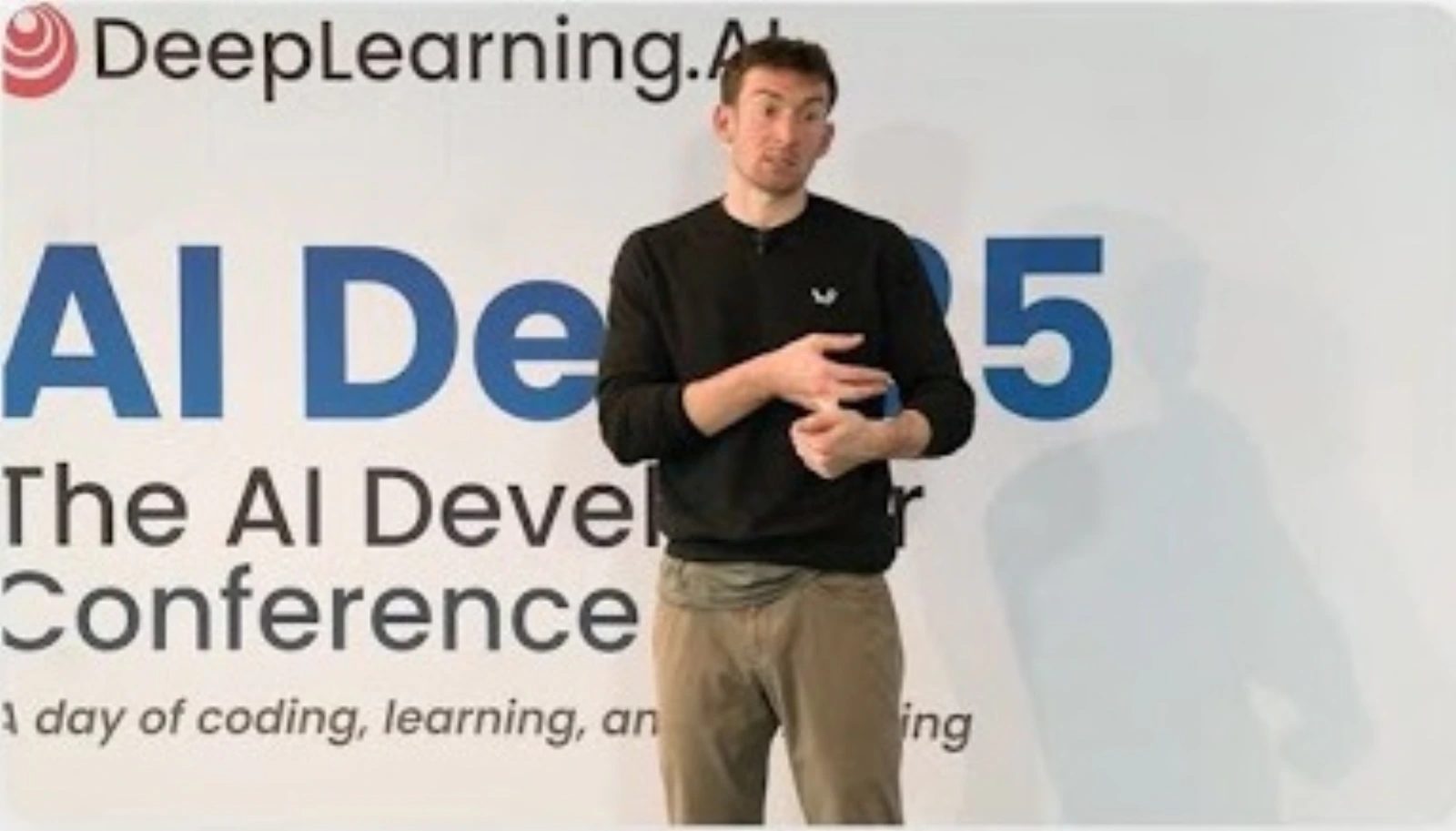 Harrison Chase membawakan sesi Long Term Memory with LangGraph di AI Dev 25